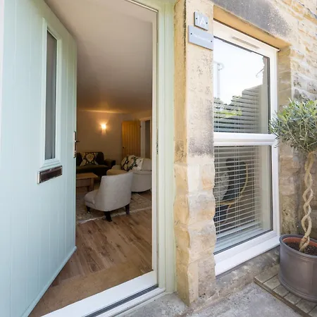 公寓 Garden By Serviced